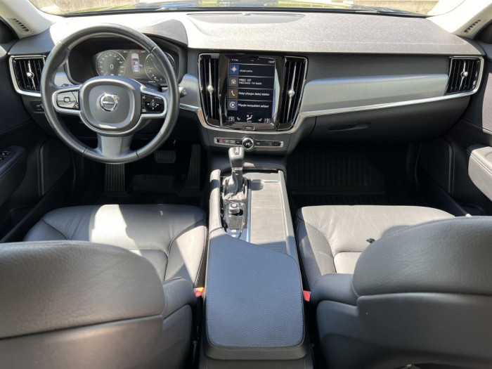 Volvo V90 D4 MOMENTUM POLESTAR Aut CZ 2.0 d Momentum