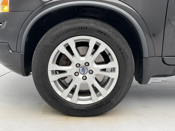 Volvo XC90 D5 AWD EXECUTIVE AUT 7 míst 2.4 d Executive