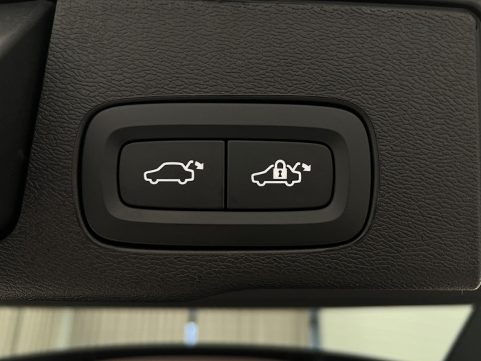 Volvo XC60 B5 AWD ULTRA BLACK EDITION AUT 2.0 Edition