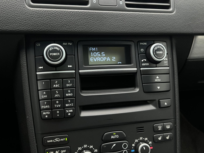 Volvo XC90 D5 AWD SUMMUM 7MÍSTNÁ AUT 2.4 d Summum