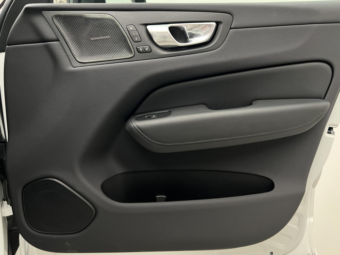 Volvo XC60 T6 AWD RECHARGE PLUS DARK AUT