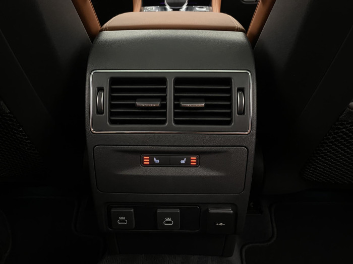 Jaguar F-Pace D300 R-DYNAMIC HSE REZERVACE 3.0 d Dynamic