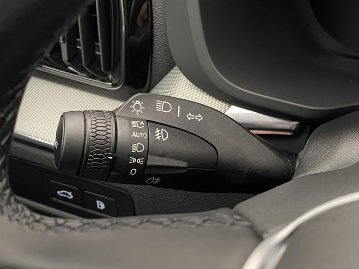 Volvo XC60 T6 AWD PLUG-IN REZERVACE