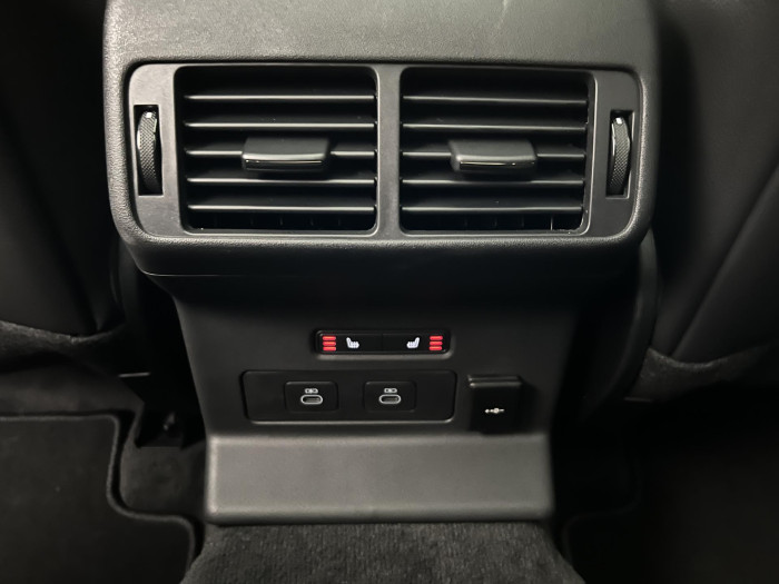 Land Rover Range Rover Velar D300 DYNAMIC SE AWD Aut 3.0 d Dynamic SE