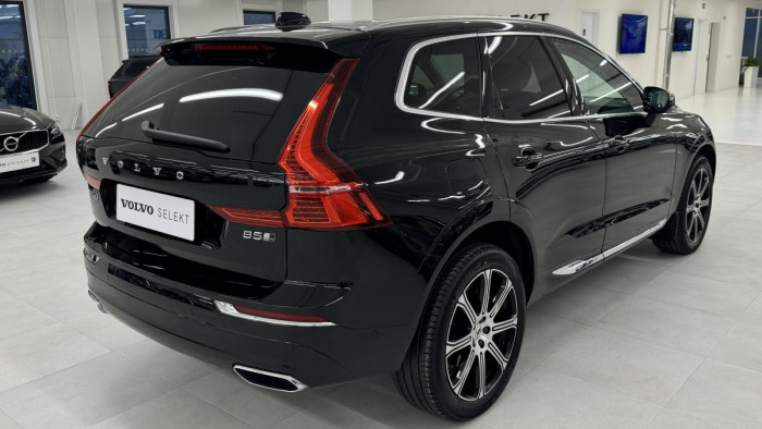 Volvo XC60 B5 AWD INSCRIPTION REZERVACE