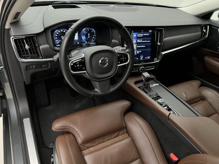 Volvo V90 CC D5 AWD PRO AUT 2.0 d CC CC