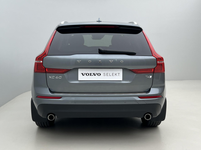Volvo XC60 T4 MOMENTUM POLESTAR AUT CZ 2.0 Momentum