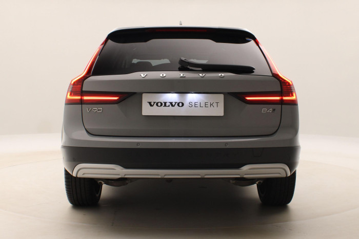 Volvo V90 CC B4 AWD ULTIMATE CZ 1.maj 2.0 CC CC