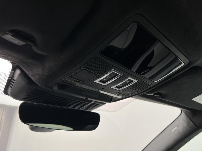 Land Rover Range Rover Evoque P300 HST AWD AUT CZ