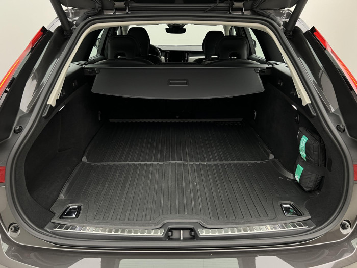 Volvo V90 CC B4 AWD PLUS AUT