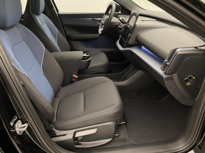 Volvo EX30 PURE ELECTRIC SINGLE PLUS