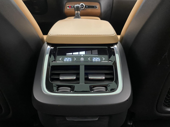 Volvo XC90 D5 AWD INSCRIPTION AUT 2.0 d