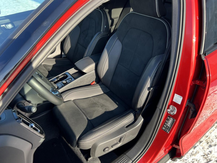 Volvo XC40 T5 R-DESIGN RECHARGE Aut 1.maj