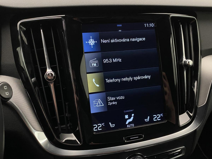 Volvo V60 T8 AWD R-DESIGN AUT REZERVACE