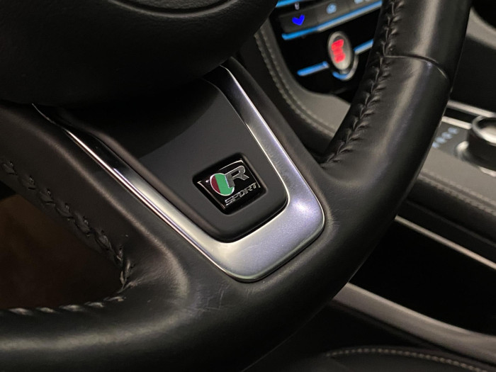 Jaguar F-Pace 30d R-SPORT AWD AUT 3.0 d Sport