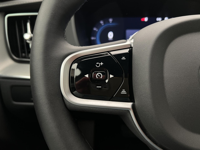 Volvo XC60 B5 AWD ULTRA BLACK EDITION AUT 2.0 Edition