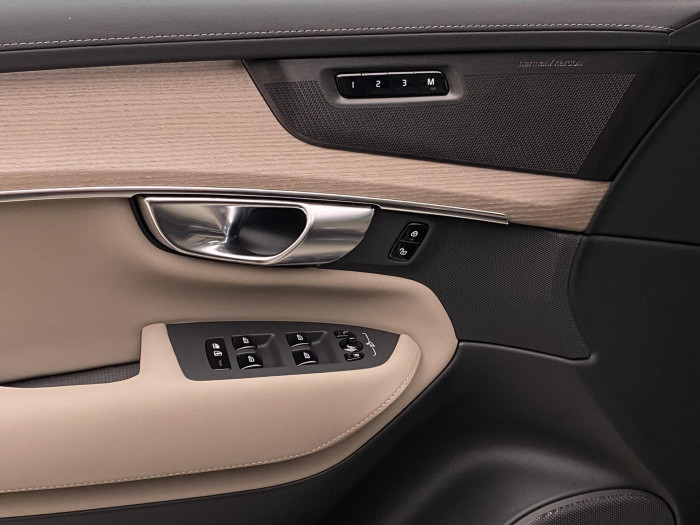 Volvo XC90 B5 AWD AUT BRIGHT ULTRA 7míst