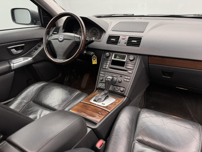 Volvo XC90 T6 AWD SUMMUM AUT 7míst 2.9 Summum