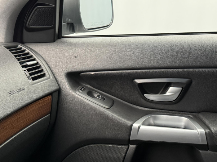 Volvo XC90 T6 AWD SUMMUM AUT 7míst 2.9 Summum