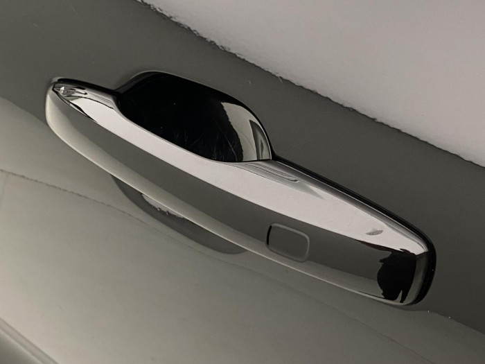 Volvo XC60 B4 MOMENTUM PRO AUT REZERVACE 2.0 Momentum