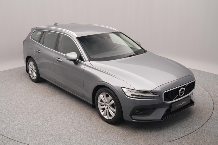 Volvo V60 B4 MOMENTUM PRO REZERVACE 2.0 Momentum
