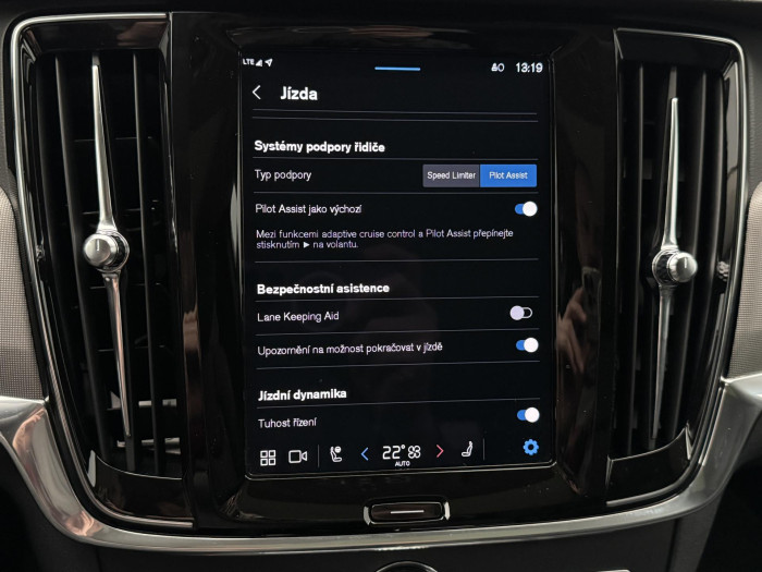 Volvo V90 CC B4 AWD PLUS REZERVACE