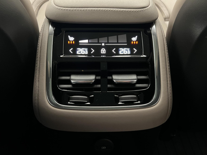 Volvo XC90 T8 AWD RECHARGE ULTRA BRIGHT