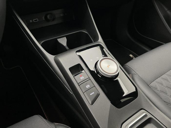 MG MG3 EXCLUSIVE HYBRID+ AUT CZ 1.maj 1.5 Exclusive