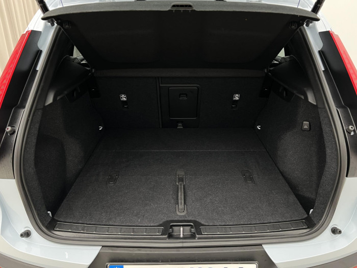 Volvo XC40 B3 CORE AUT CZ 1.maj.