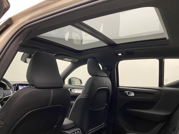 Volvo XC40 B3 AUT DARK PLUS