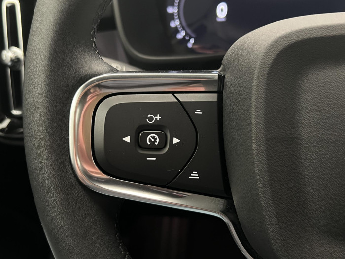 Volvo C40 RECHARGE TWIN MOTOR 1.maj.