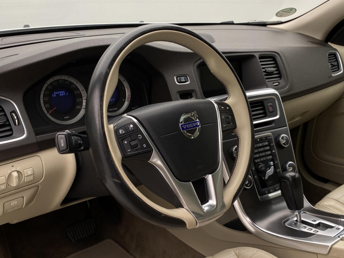 Volvo S60 D5 SUMMUM AUT CZ 2.4 d Summum