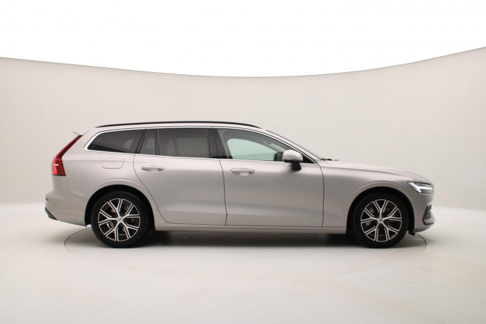 Volvo V60 B3 MOMENTUM AUT REZERVACE 2.0 Momentum