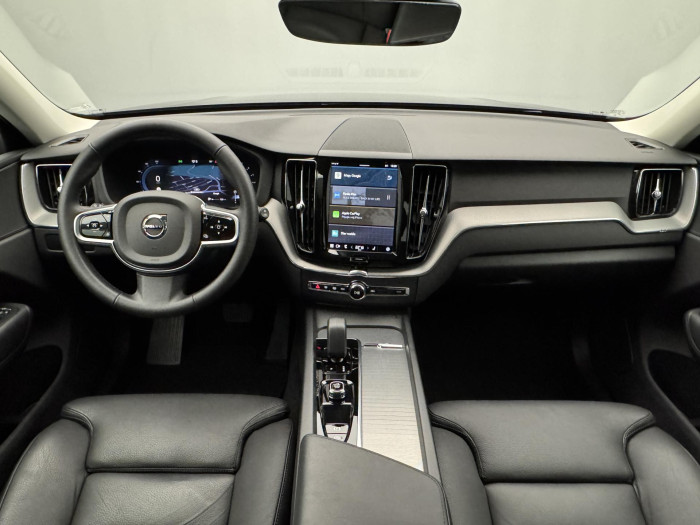 Volvo XC60 B5 AWD PLUS DARK AUT CZ 1.maj.