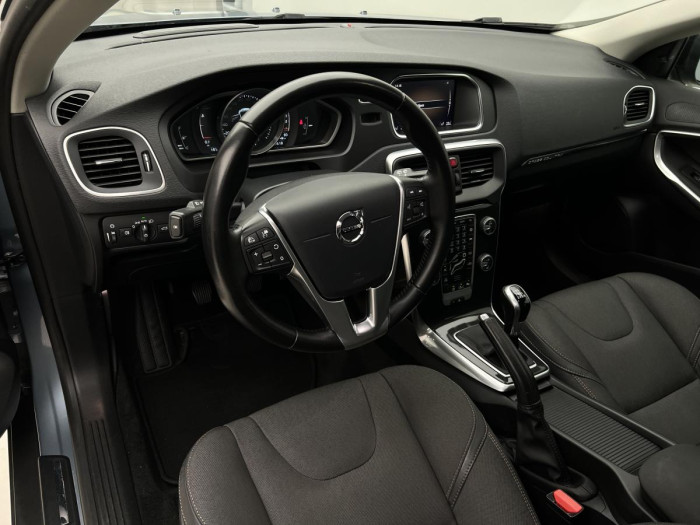 Volvo V40 CC D2 BLACK EDITION 1.maj. 2.0 d CC CC Edition