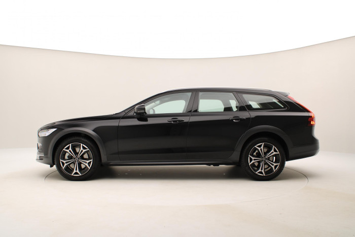 Volvo V90 CC B4 AWD PLUS AUT CZ 1.maj.