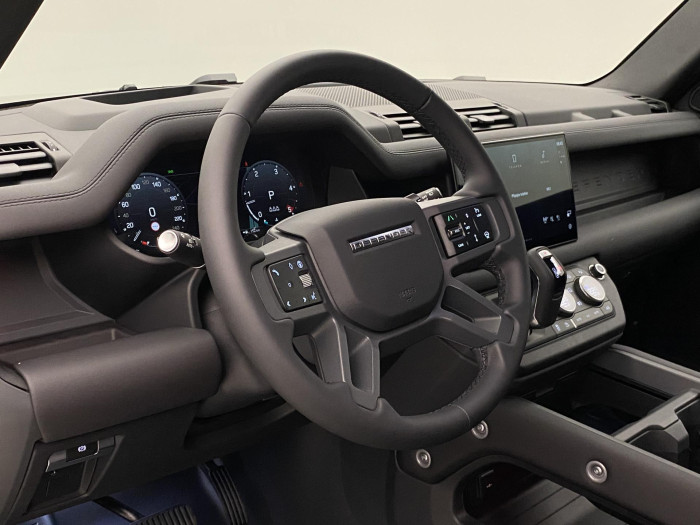 Land Rover Defender 110 D250 X-DYNAMIC SE REZERVAC 3.0 d Dynamic SE