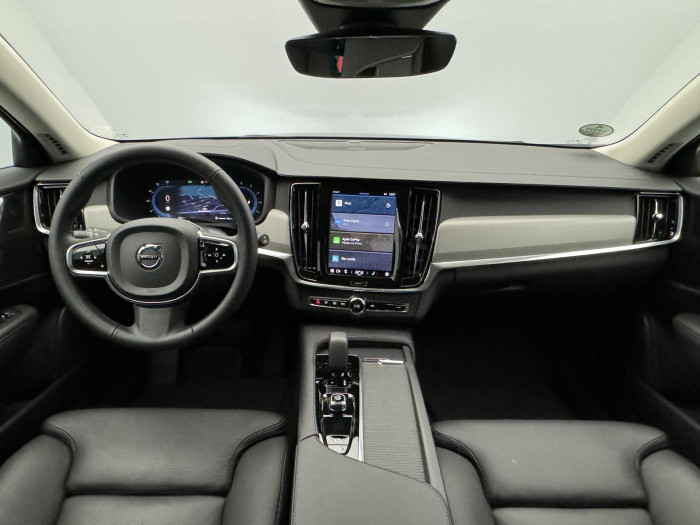 Volvo V90 CC B4 AWD PLUS AUT CZ 1.maj.