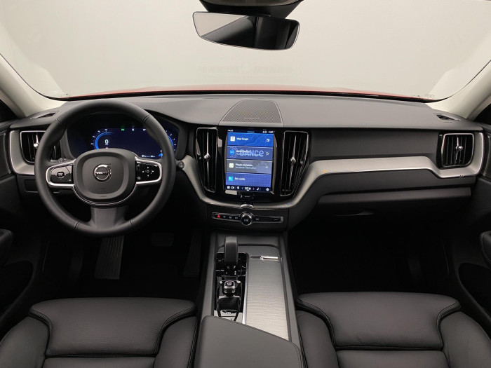 Volvo XC60 B5 AWD DARK PLUS REZERVACE