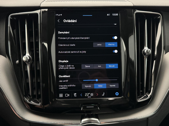 Volvo XC60 B4 AWD PLUS DARK AUT