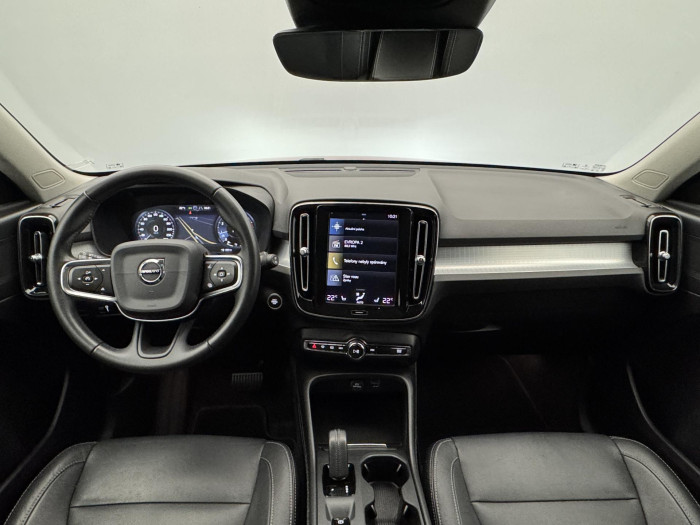 Volvo XC40 T4 MOMENTUM PRO AUT CZ 2.0 Momentum