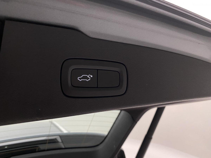 Volvo V60 T5 MOMENTUM AUT CZ REZERVACE 2.0 Momentum