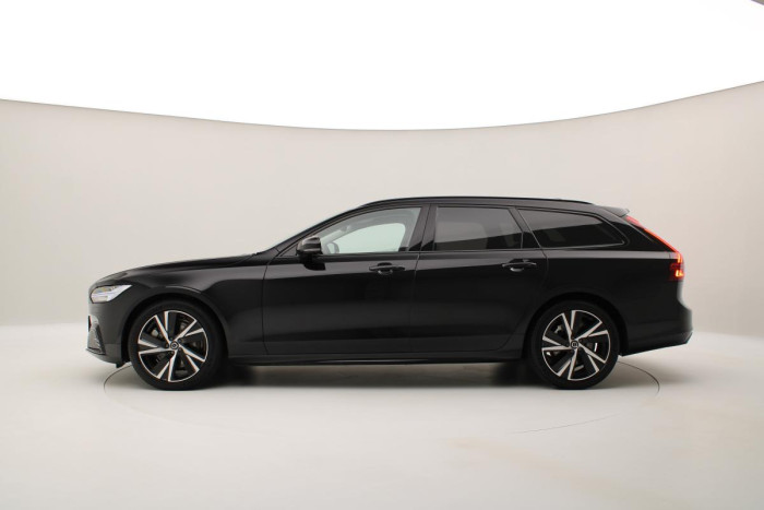 Volvo V90 B4 PLUS DARK AUT REZERVACE 2.0 Plus
