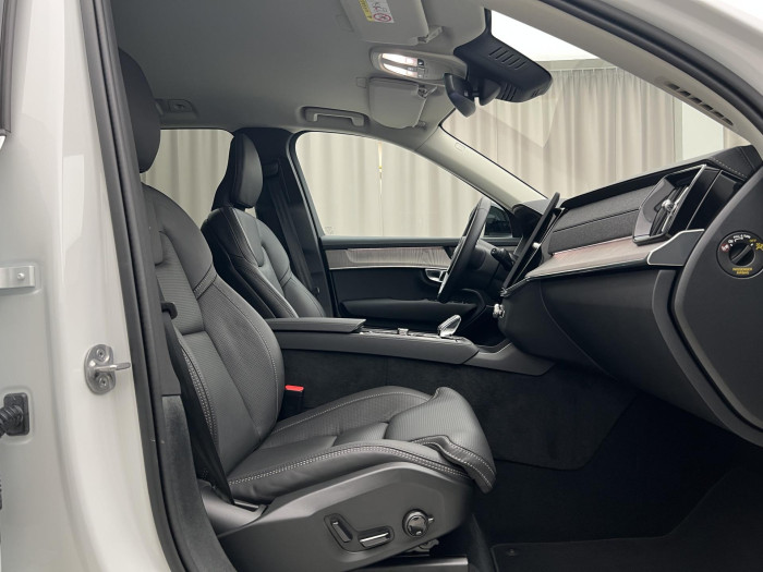 Volvo XC90 T8 AWD RECHARGE PLUS DARK CZ