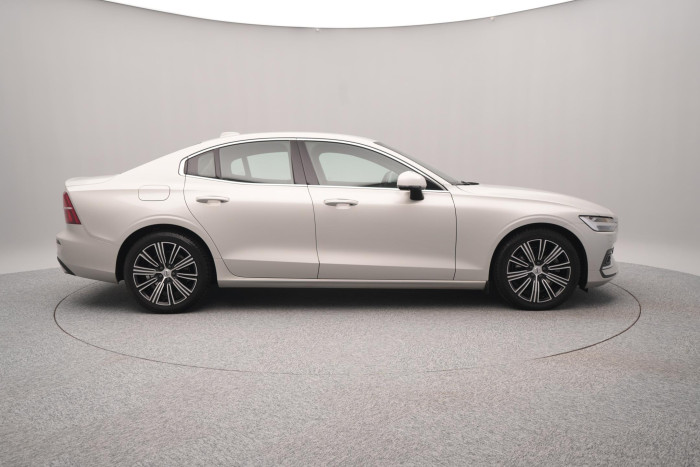 Volvo S60 B4 INSCRIPTION AUT CZ