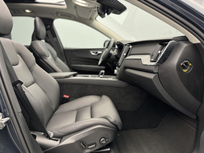 Volvo XC60 T6 AWD RECHARGE PLUS DARK