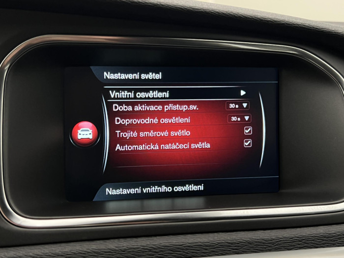 Volvo V40 D4 MOMENTUM AUT 2.0 d Momentum