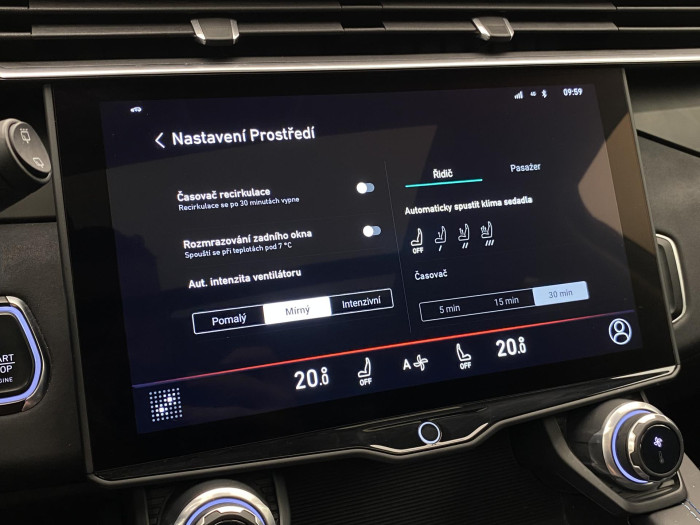 Lynk & Co 01 MORE PHEV