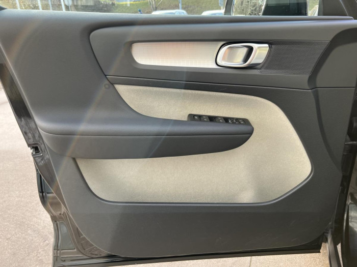 Volvo XC40 T3 MOMENTUM 1.maj. 1.5 Momentum