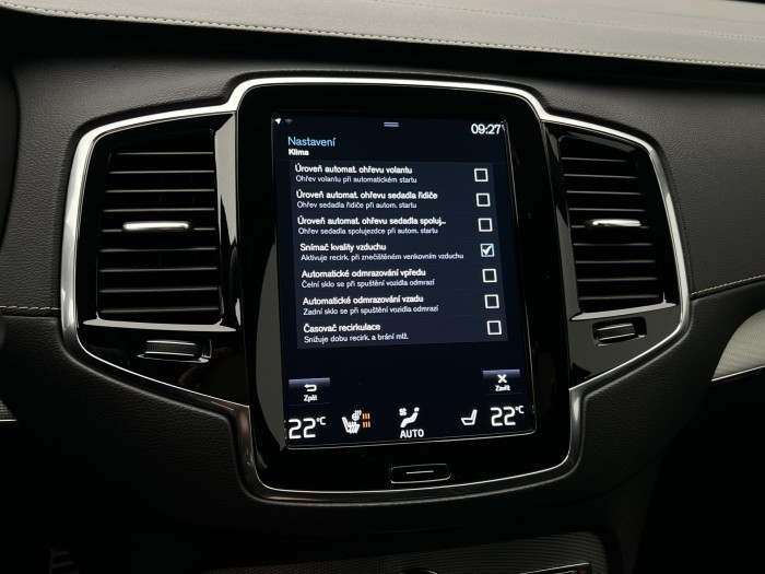 Volvo XC90 B5 AWD R-DESIGN 7MÍSTNÁ AUT CZ